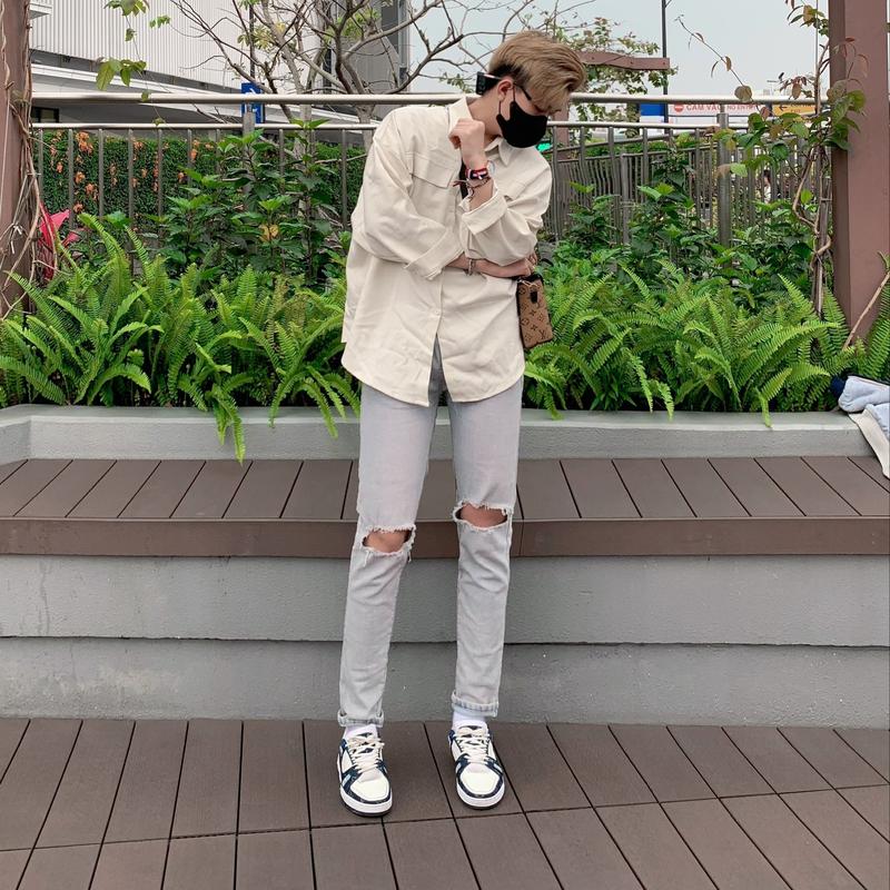 Quần jeans nam màu xanh nhạt trơn rách gối to chất bò co dãn tốt form skinny HD08 dáng mẫu mới Menswear Pants