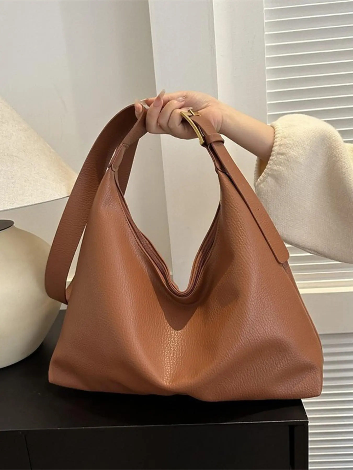 Women's Solid Color Shoulder Bag, Fashionable Large Capacity Crossbody Bag for Work & Daily Used, Casual Trendy Versatile High-quality Daily Commuting Bag