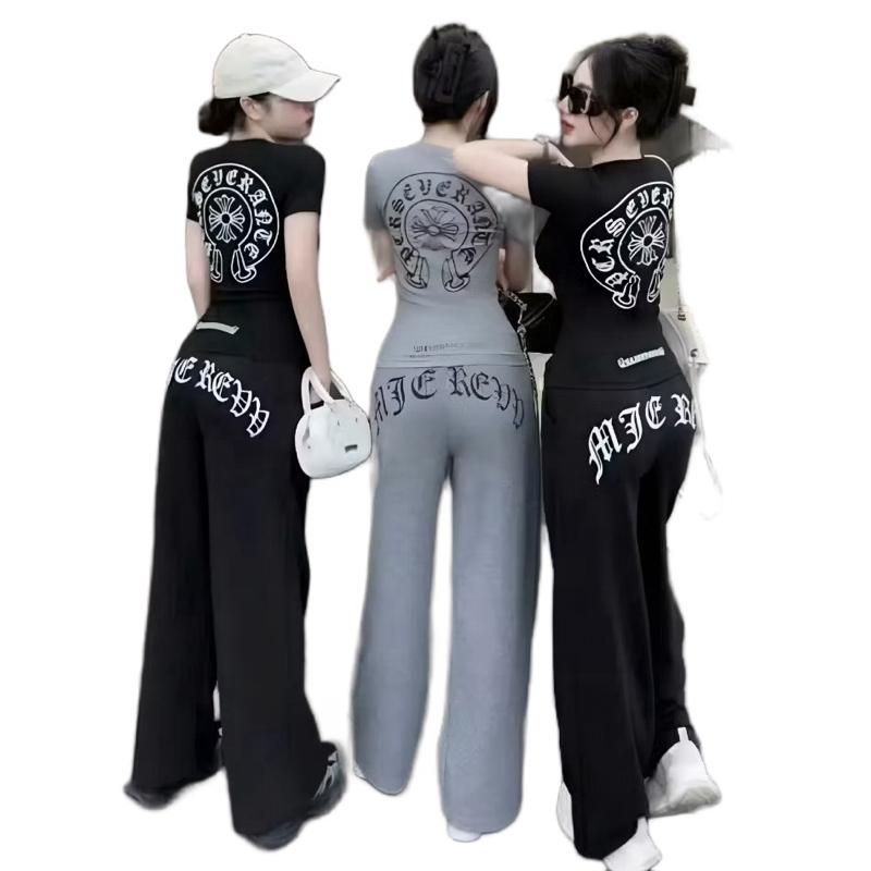 Set Bộ Thể Thao Cộc Tay In Chữ Logo Đằng Sau Áo Croptop Mix Quần Ống Suông Cá Tính Năng Động Girl Phố (bộ in sau)