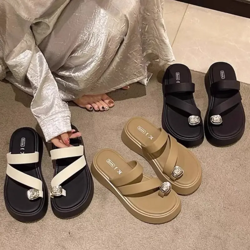 Dép Sandal Xỏ Ngón  Mùa Hè 2025 Mới Cho Nữ, Đế Dày, Tăng Chiều Cao 5cm, Dép Xỏ Ngón Thông Thường, Giày Đi Biển, Dép Đa Năng