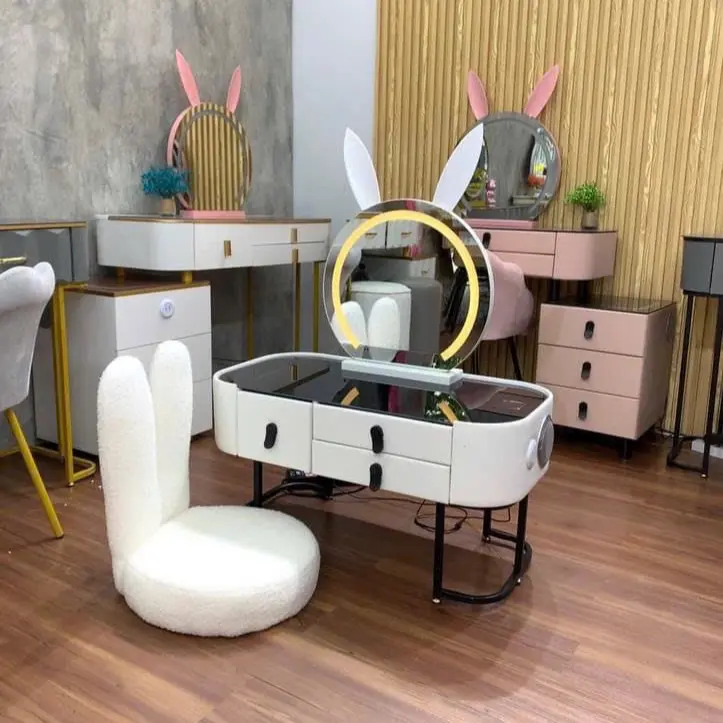 bàn trang điểm mini nhập khẩu bệt ghế thỏ , bàn  phấn  derco tích hợp  nhiều chức năng (sạc không dây ,loa Bluetooth …) 4