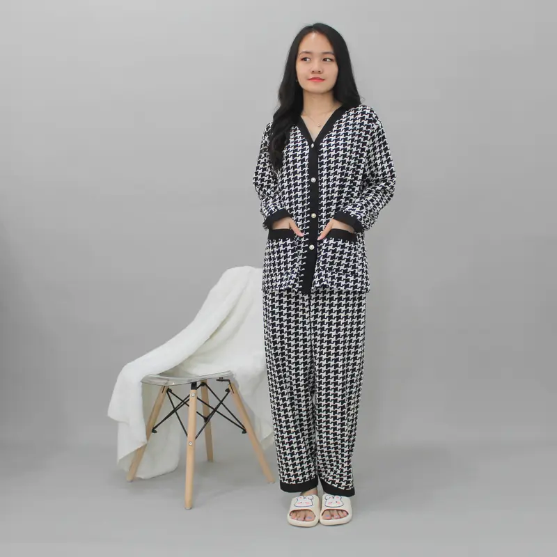 YX Clauria Powysuit Piyama  Bahan Satin Sutra Lengan Panjang Celana Panjang Baju Tidur Wanita Dewasa lembut Setelan 1
