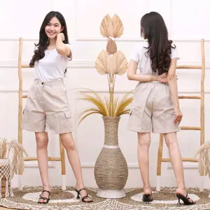 Hot Pants Celana Pendek Wanita Koreana Style Santai Saku Kargo Ritsleting Beige Shorts