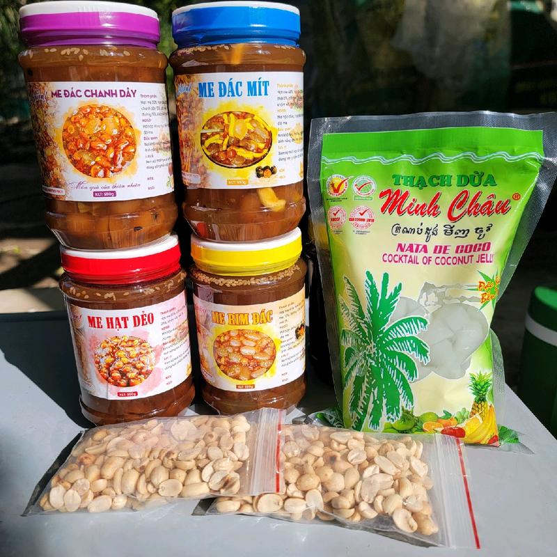 Combo 4 hủ 2,2kg - hủ 550gr ( Me dừa nước, Me dừa nước mít, Me đác, Me Đác Mít, Me dẻo, Me đác chanh dây) vị chua ngọt [ Tặng túi thạch dừa 500gr] kèm 2 gói đậu phộng rang nhà Ăn Vặt 5