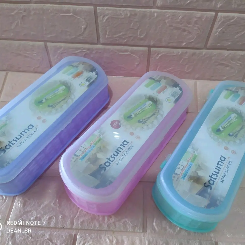 Tempat Sendok Dan Garpu Lemony serta sumpit