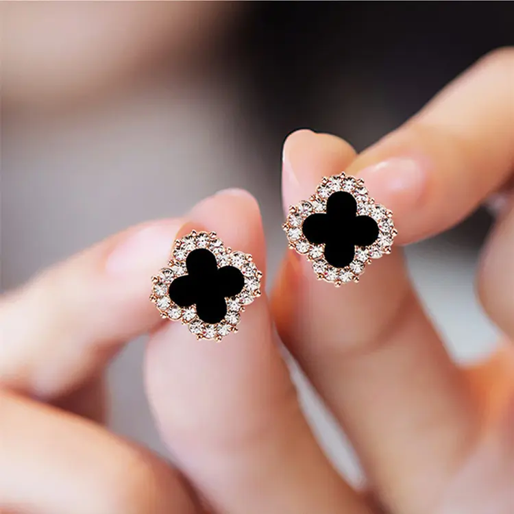 Sterling Silver Needle Four Leaf Clover Ear Stud Simple Temperament Micro Inlaid Zircon Online Influencer Earrings Classic Shiny Small and Exquisite Earrings Female