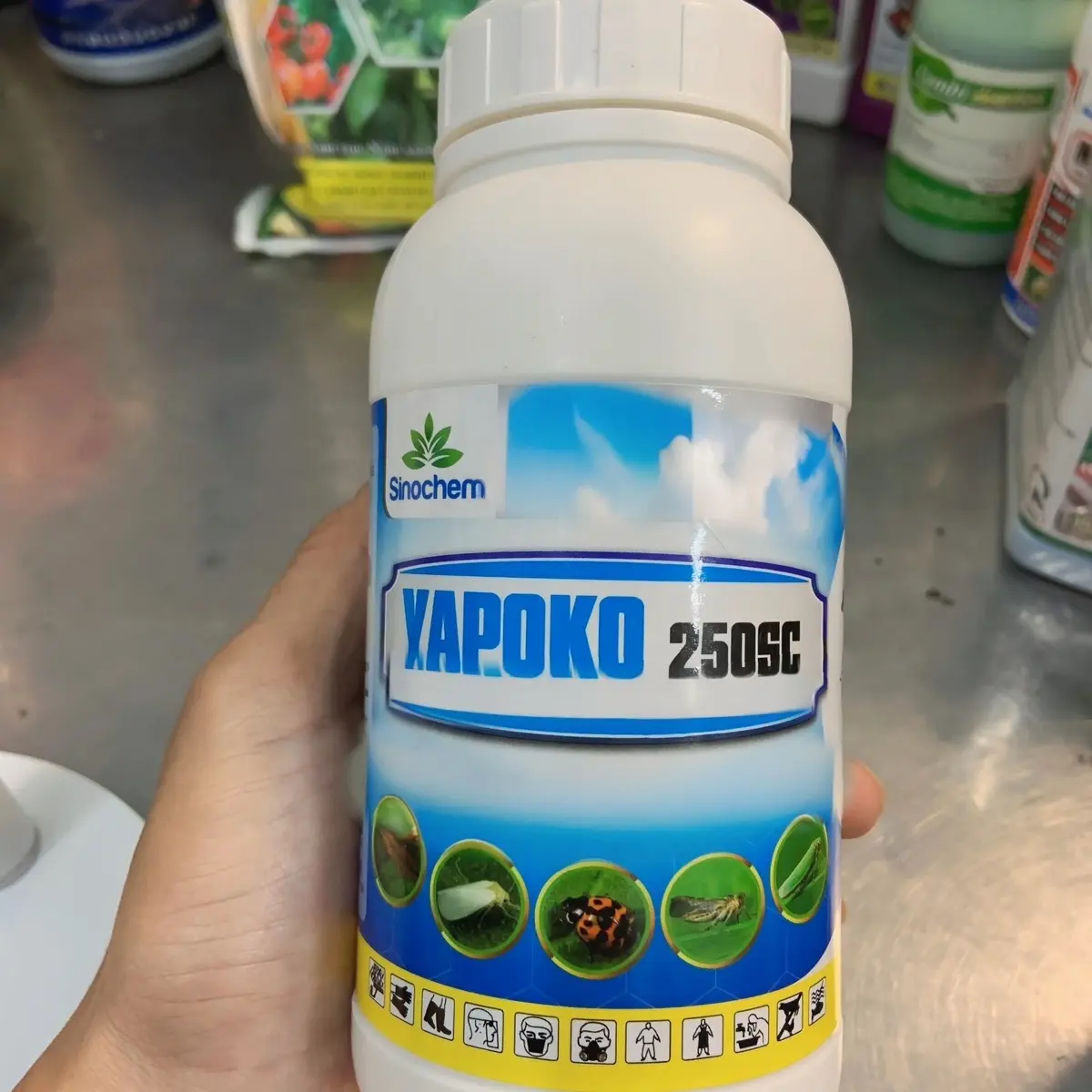 YAPOKO 250SC rầy xanh, bọ trĩ , rầy nâu, sâu lá  chai 450ml pha 400 lít nước (dạng sữa) mát cây  phân bón lá