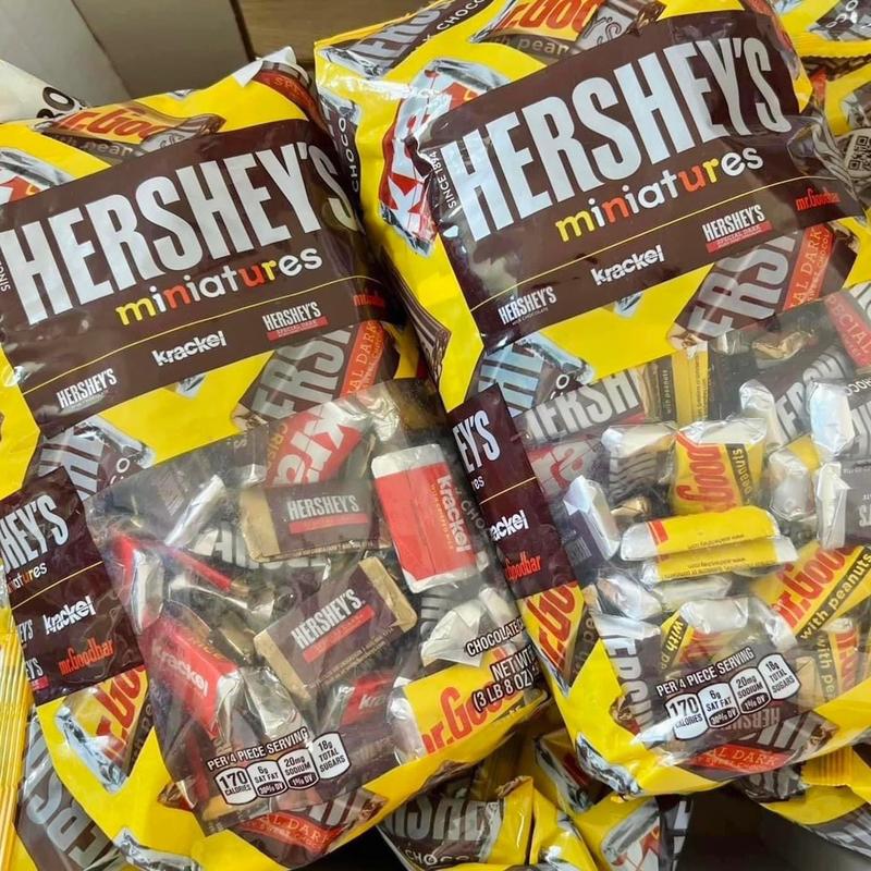 Kẹo socola Hershey's Miniatures Chocolate Túi Full 1.58kg - Có tách lẻ gram từ túi full 1,58kg 2