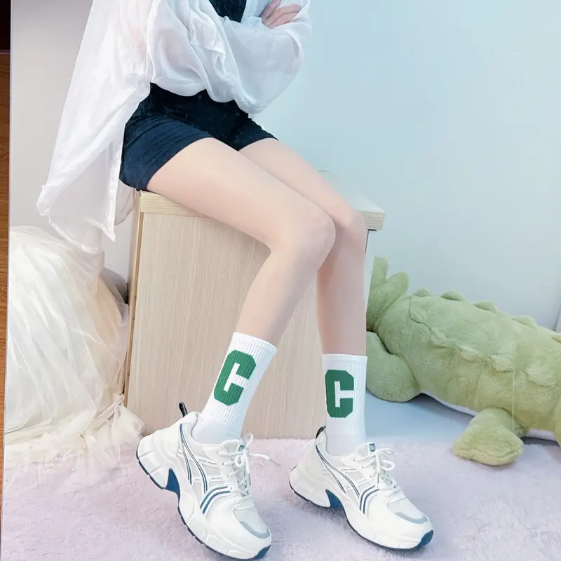 Tất vớ cổ cao chữ C 5 màu tươi sáng phong cách thể thao trẻ trung năng động 5
