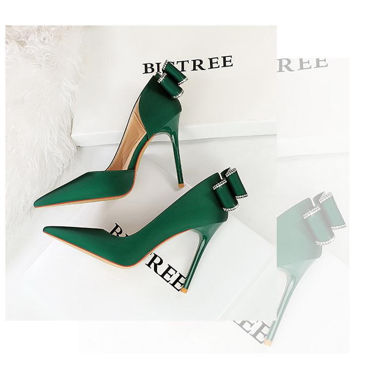 Product Introduction of 626-H36M European and American Style Banquet High Heels Stiletto High Heels Shallow Pointed Toe Side Cutout Rhinestone Back Bowknot Single Shoes kitten  heels 24
