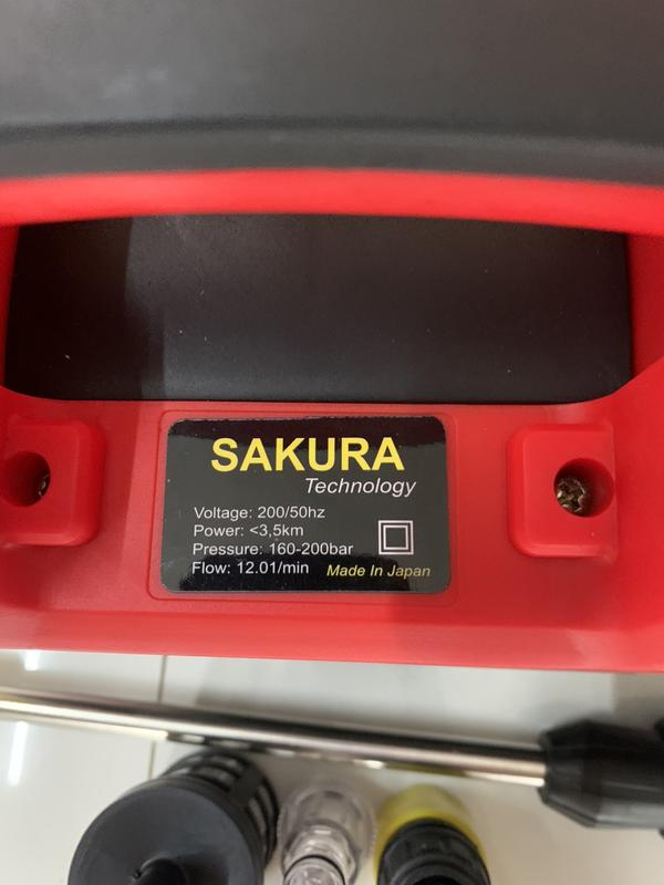 Máy rửa xe SAKURA model2024,loại không có van chỉnh áp,  áp lực cao, bảo hành 12 tháng Lau Xe 2