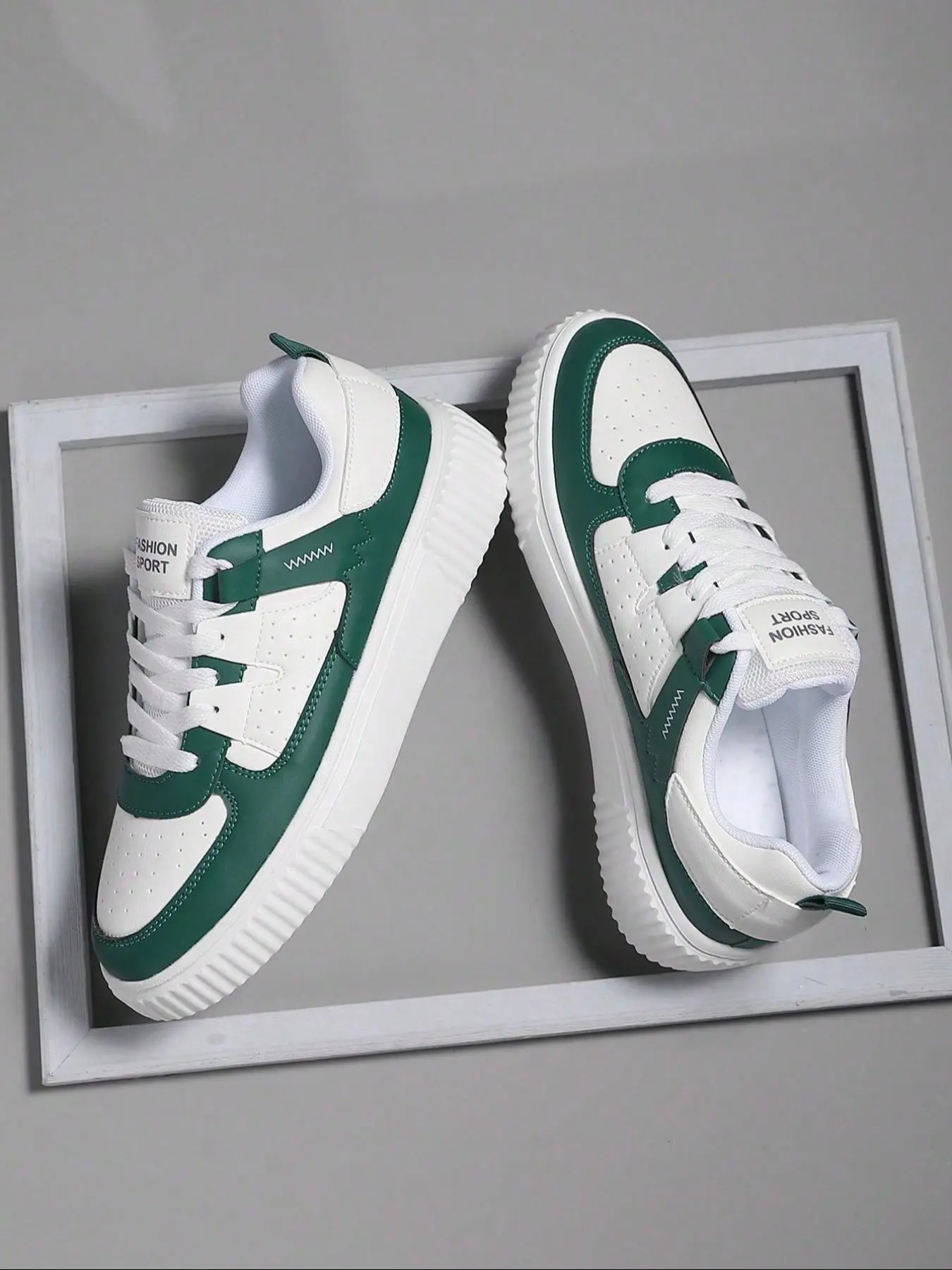 Men's Fashionable Lace Up Low Top Sneakers, Casual Comfortable Breathable Sports Shoes, Male All-match Round Toe Shoes for Daily Wear