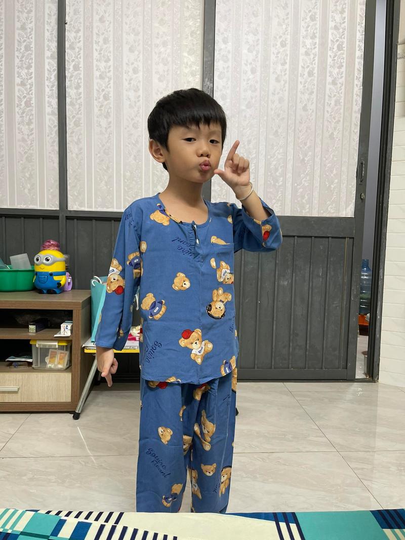 Product Introduction of Bộ Tole/lanh Tay Dài Quần Dài Cổ Tròn bé trai (5-58kg Đã trừ hau - Giao màu ngẫu nhiên) tay day  cho trai 12