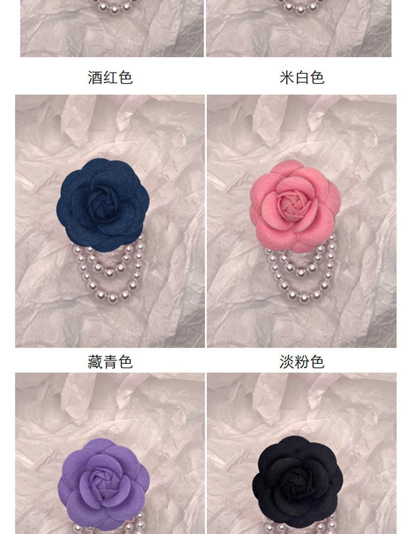 Product Introduction of Brooch Pin - Vintage Bridal Corsage with Scarf Holder Clip, Luxury Floral Blazer Accessory for Women, Antique-Inspired Rhinestone Scarf Clasp for Fall Winter Coat Embellishment 3