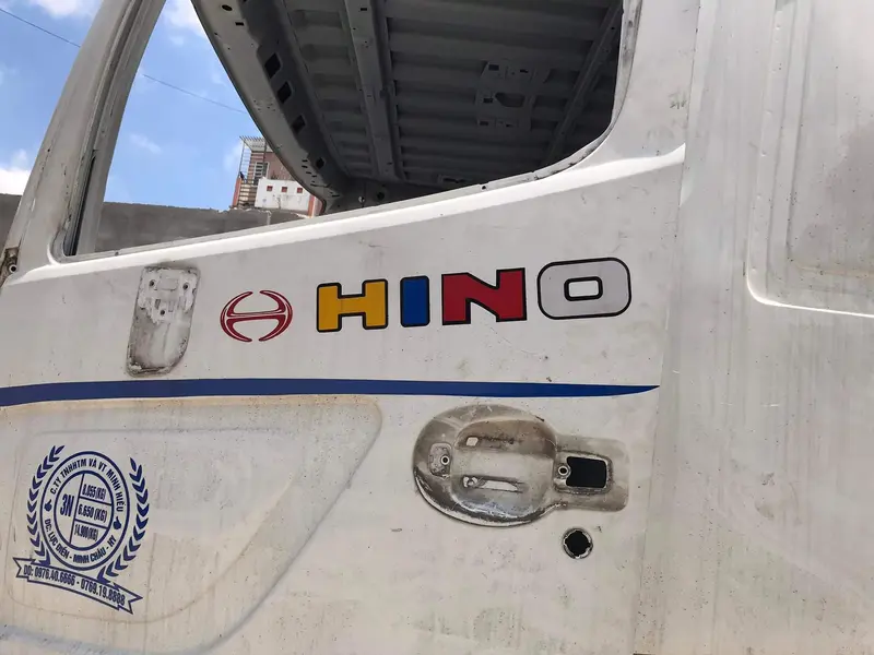 Tem chữ HINO dán xe tải (sl: 1 tem) 2