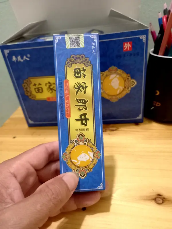 ........   10 típ kem thảo mộc bôi da nấm ngứa hắc lào, lang ben, á sừng...(xanh dương) 2