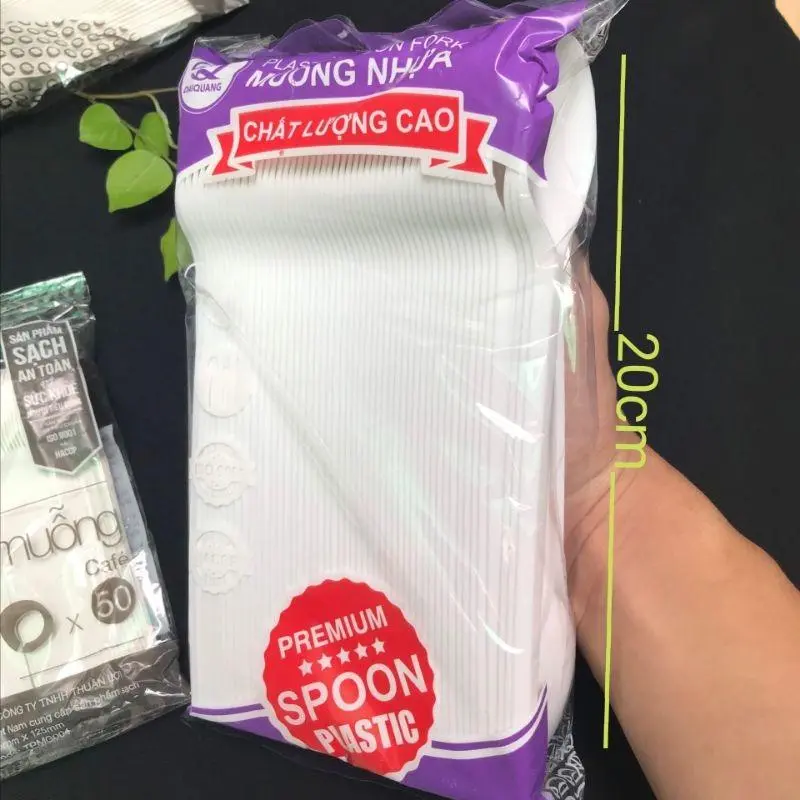 Muỗng nhựa trắng/đen lốc 100 cái - muống nhựa, thìa nhựa - Gia store 3