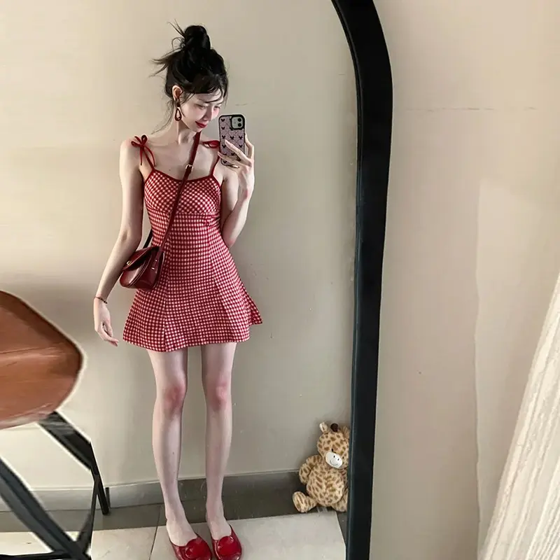 Petite Strap Dress 2025 New Women's Summer Sweet Red Plaid Slim Fit Layered Short Dress