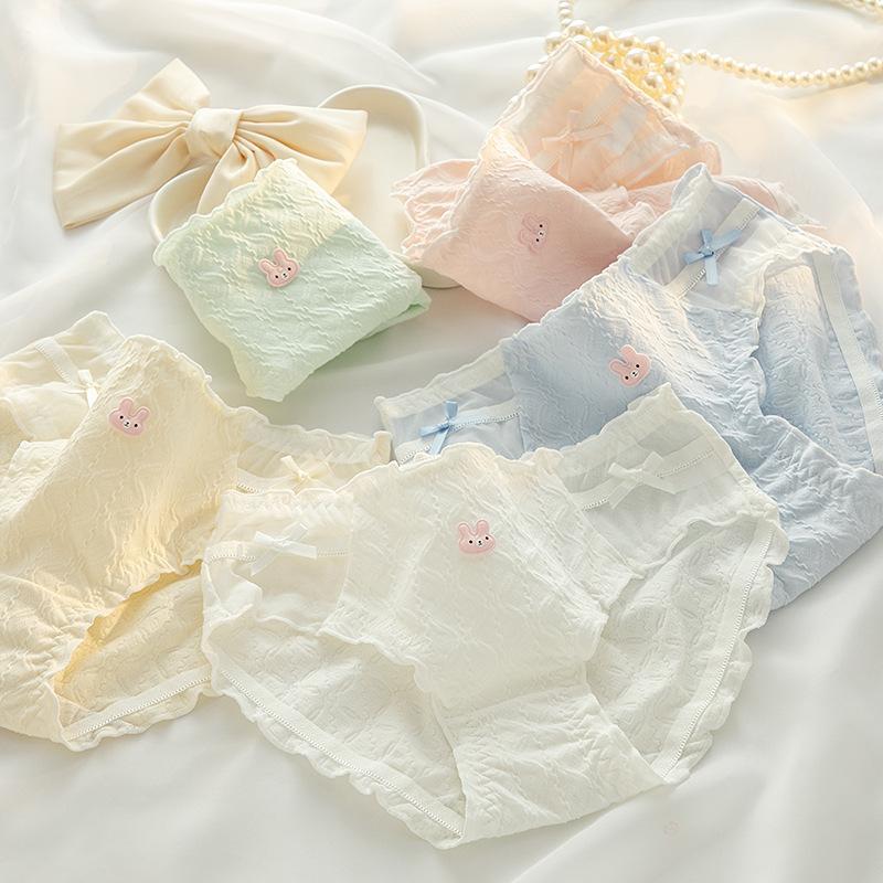 Product Introduction of Quần Lót Nữ VALICA L2861 Cotton Phối Ren Lượn Sóng Mềm Mại Hình Thỏ Đính Nơ Đáng Yêu - Màu Trắng 15