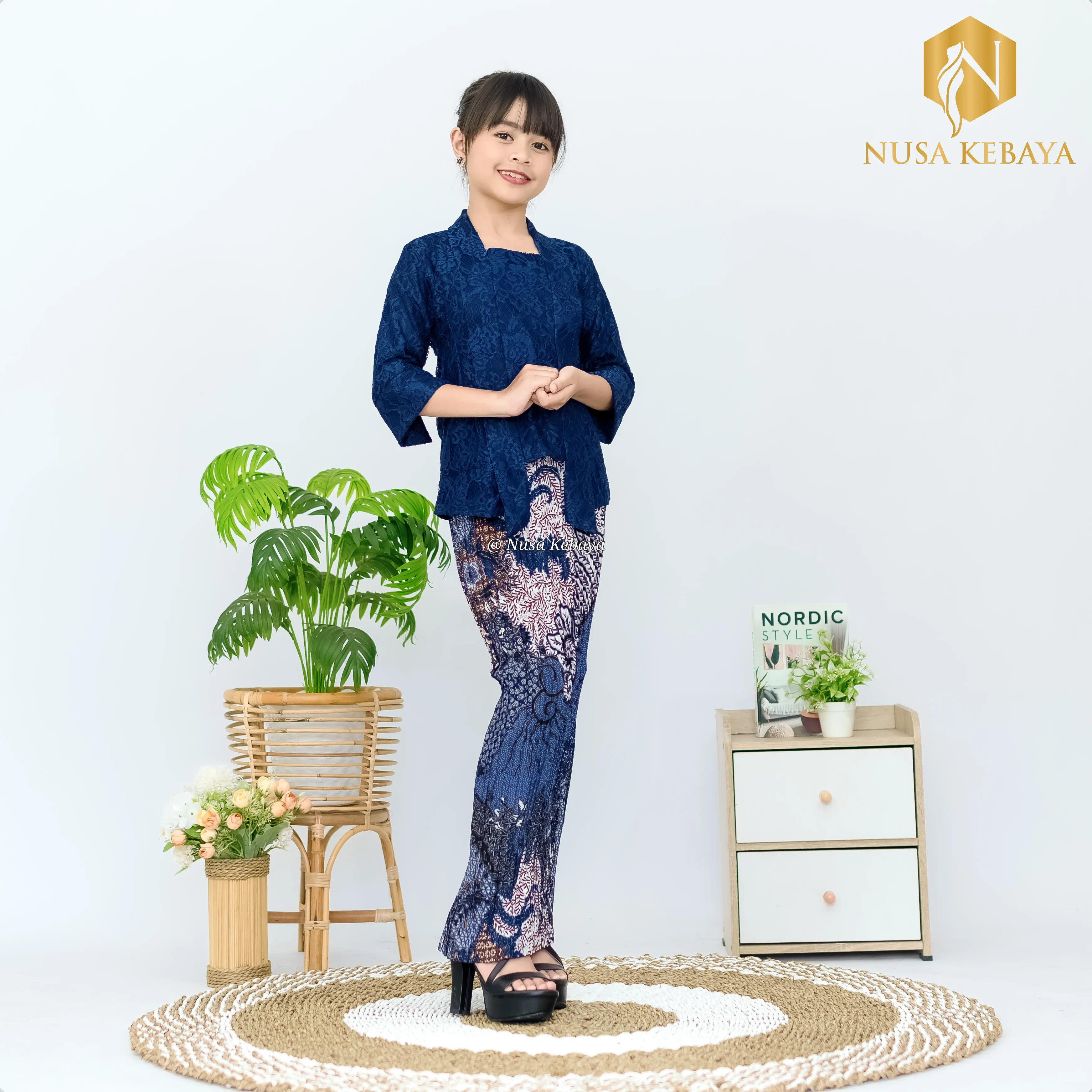 Setelan Kebaya Anak Modern Kekinian Kebaya Kutubaru Anak Set Rok Plisket Batik Terbaru Fashion