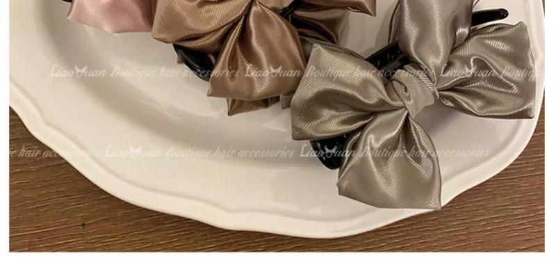 Product Introduction of French High-quality Ball Head Grip 2024 New Bow Hairpin Female Shark Head Clip Jewelry 9