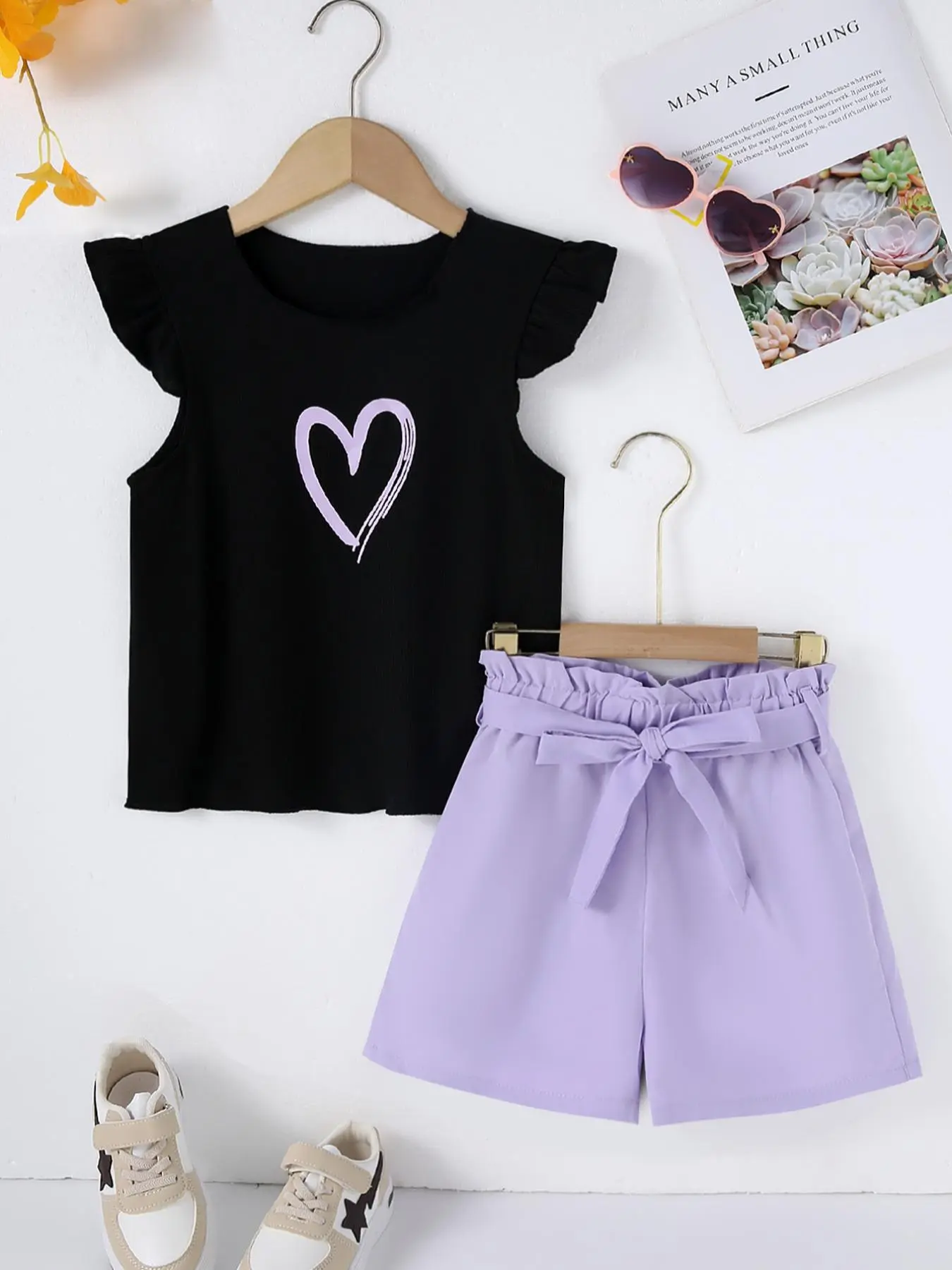 Two-Piece Set Girl's Heart Print Tee & Ruffle Trim Shorts, Casual Short Sleeve T-shirt & Shorts for Daily Wear, Kids Summer Clothes