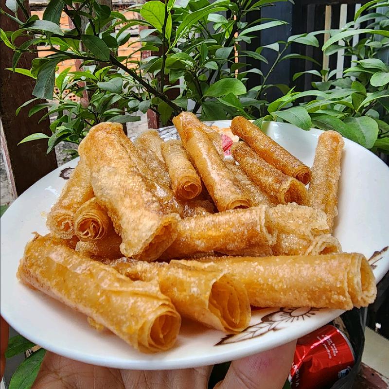 VỎ RAM CUỐN SẴN ĂN KÈM NEM NƯỚNG NHA TRANG