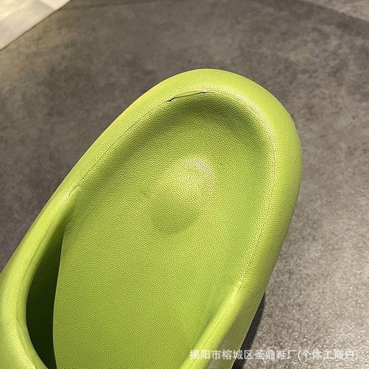 Product Introduction of 2025 New Couple Slippers for Women, Outdoor Wear, Soft Sole, Summer, Autumn, Winter, EVA Thick Sole, Indoor Non-Slip Slippers kate middleton wedge heels slipper  women 11