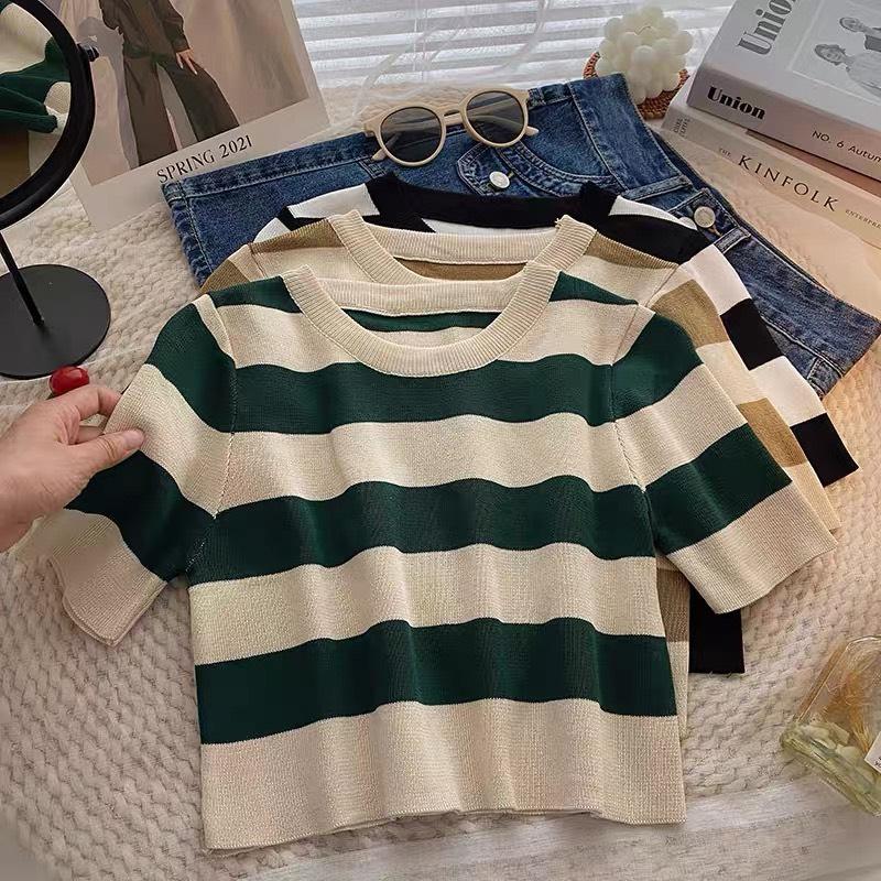  Áo Len Croptop Cổ Tròn Tay Ngắn BC461 