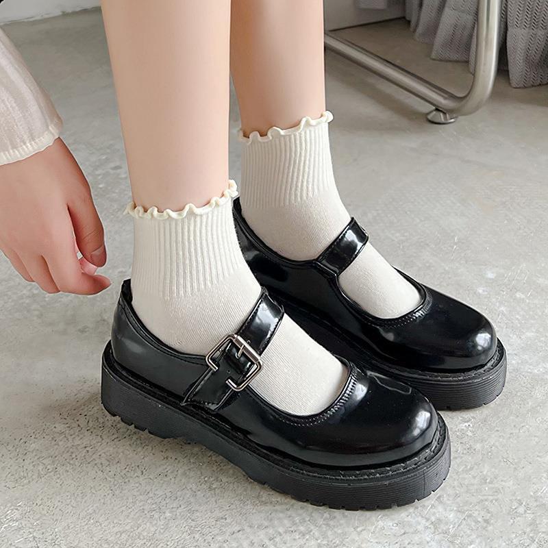 Product Introduction of Vớ Mắt Cá Chân Chất Liệu Bông, Dành Cho Phụ Nữ Và Trẻ Em Gái, Phong Cách Kawaii Dễ Thương Và Hàn Quốc, Thích Hợp Cho Mùa Hè Và Mùa Xuân, Màu Đen Và Trắng, Ống Giữa, Vớ Nhật Bản, Phong Cách INS 21