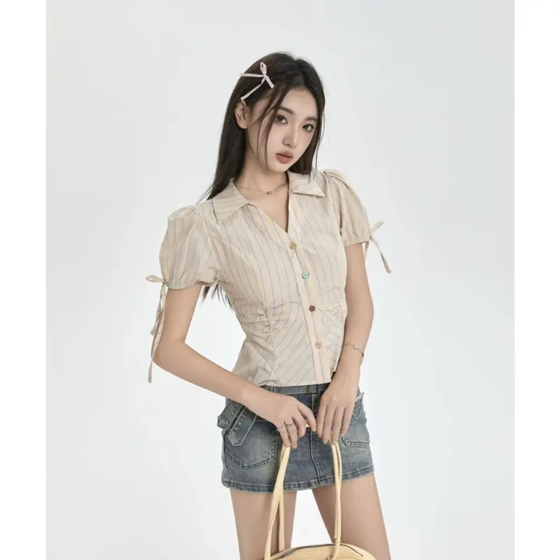 FADFAD[Ready Stock] Kemeja Lengan Pendek Bermotif Garis Krah V-neck Untuk Wanita 1
