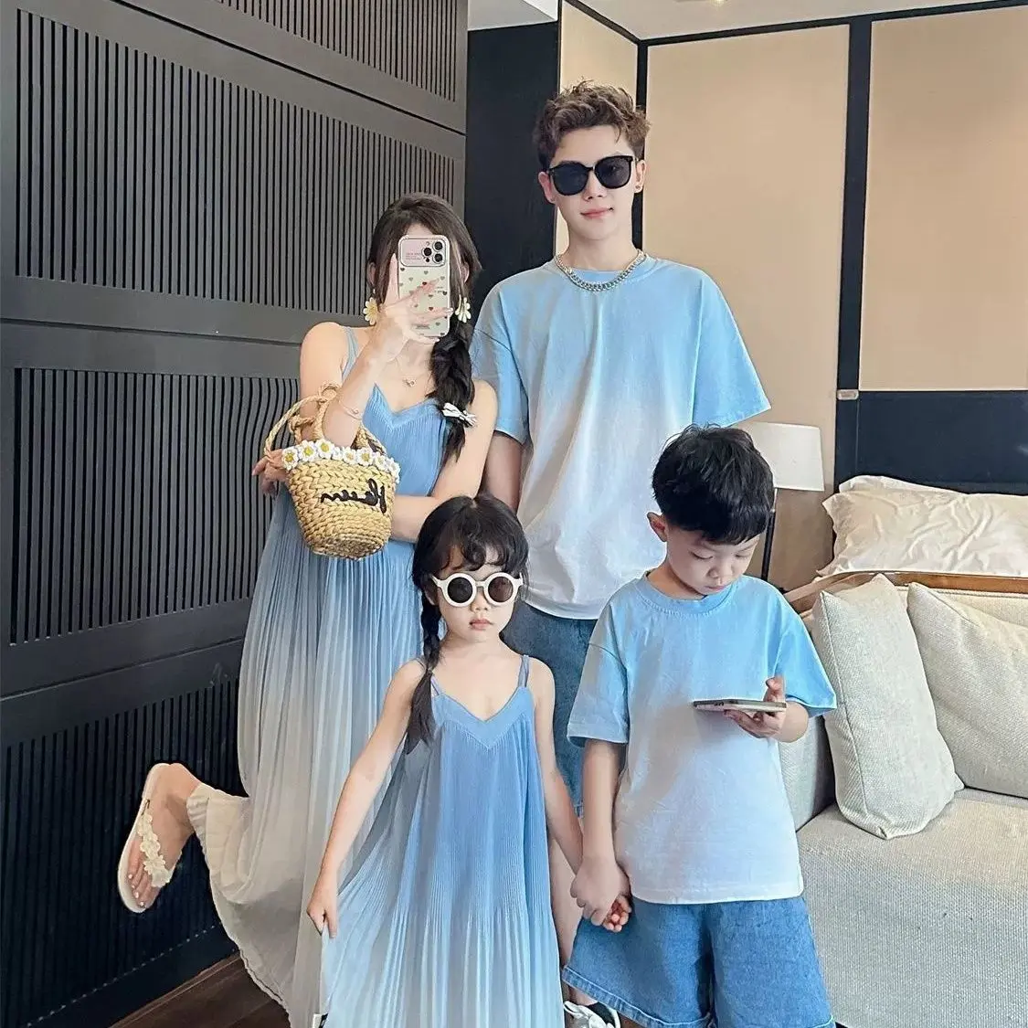 Váy quần áo gia đình, Mẹ và con gái, Ba người, Phong cách phương Tây, Thích hợp cho kỳ nghỉ và bãi biển, Cỡ Trung Bình và lớn, cho cha mẹ-con, Bộ ba, Mùa hè, Hàng mới về năm 2024, Chủ đề gia đình