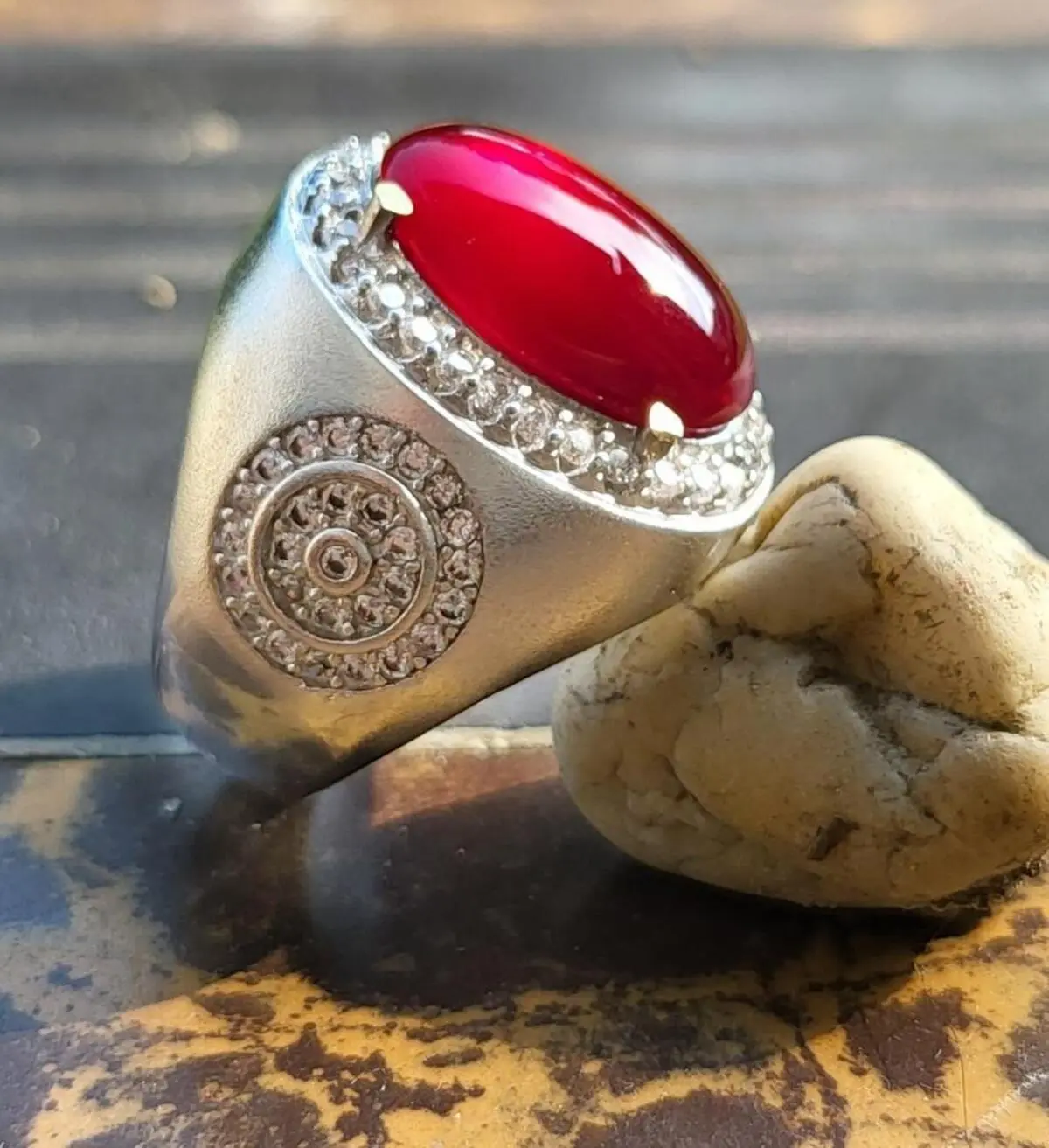 CINCIN HARIAN PRIA RED FANTA
