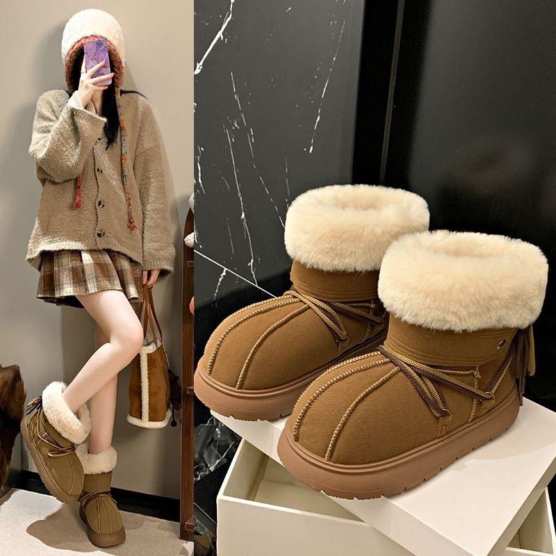 Giày bốt nữ cổ ngắn dạng xỏ đế bánh mì cổ lông thời trang cá tính