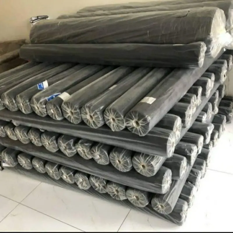 Kain Spunbond Meteran Polos hitam lebar 160 cm murah