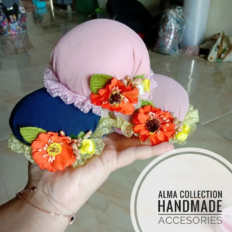 Tempat jarum pentul di tangan/pin cushion/bros 0