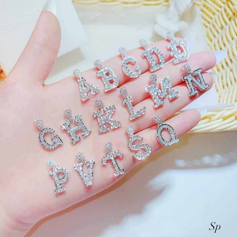 Dây mặt chữ cái siêu xinh tạo điểm nhấn 8