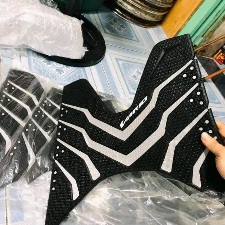 Thảm Sọc Đen Trắng Vario