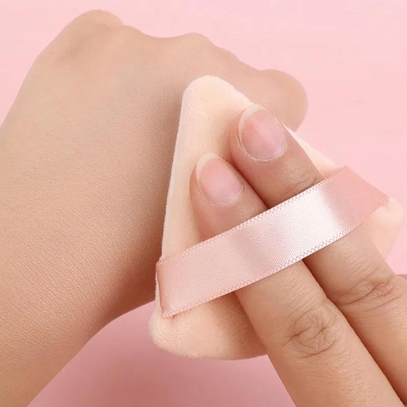 Product Introduction of 1 Chiếc Mút Đánh Phấn Hình Tam Giác Nhung Bột Mini Dụng Cụ Trang Điểm Mặt Mút Đánh Phấn Trang Điểm Thân Thiện Với Làn Da 26