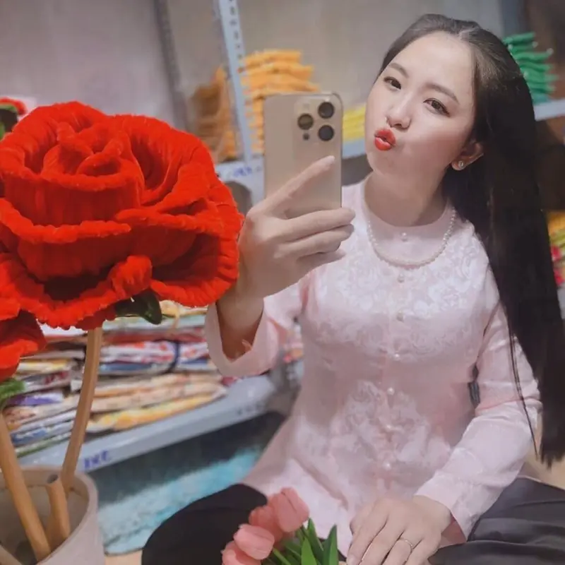Áo lẻ [ Không kèm quần] Cổ Tròn Tay Dài  chất Gấm hoa loại 1 ,mềm mại, thoáng mát Women Top 7
