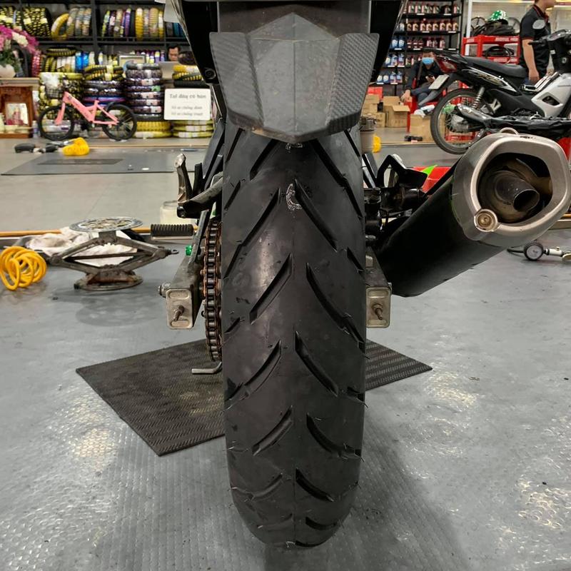 Vỏ Dunlop D102A size 17inch  70 90-17   120 70-17   130 70-17  cho Exciter Winner,... 