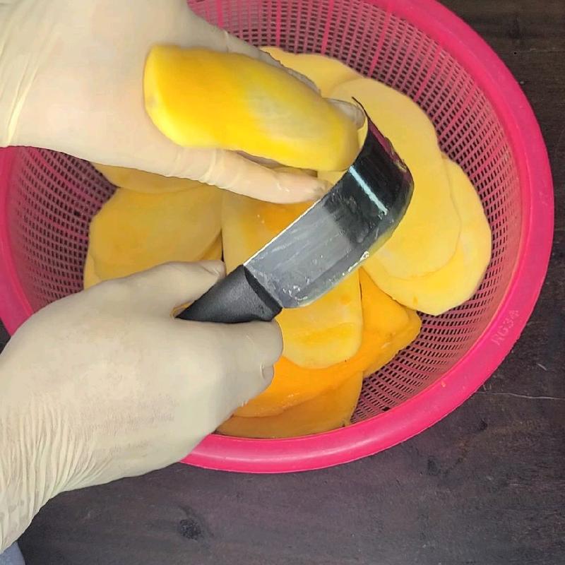 Bộ 2 Dao Cong Tách Gọt Xoài công ty. Dao Thái Lan kiwi được tinh chỉnh chuyên phục vụ khâu ra thịt xoài, Tách gọt xoài công ty. 5