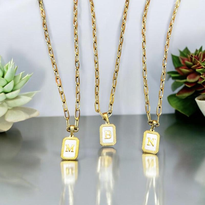 Product Introduction of เซ็ตสร้อยคอ+ข้อมือ ลายโซ่เรือ จี้เหลี่ยมไข่ปลา มุกขาว พิเศษแหวนฟอร์ยู A-Z สีทอง SW33144 (เซ็ต3ชิ้น) 1