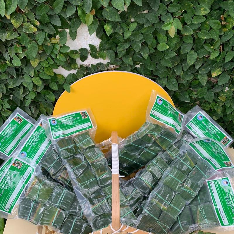 [Nem có vị ngọt - ] Set 10 túi NEM CHUA Bình Định, Nem Chua Lá Ổi Chợ Huyện, Đặc Sản Bình Định,  (Nem không có ớt tỏi) 15gr/chiếc, 10 chiếc/túi. spicy box