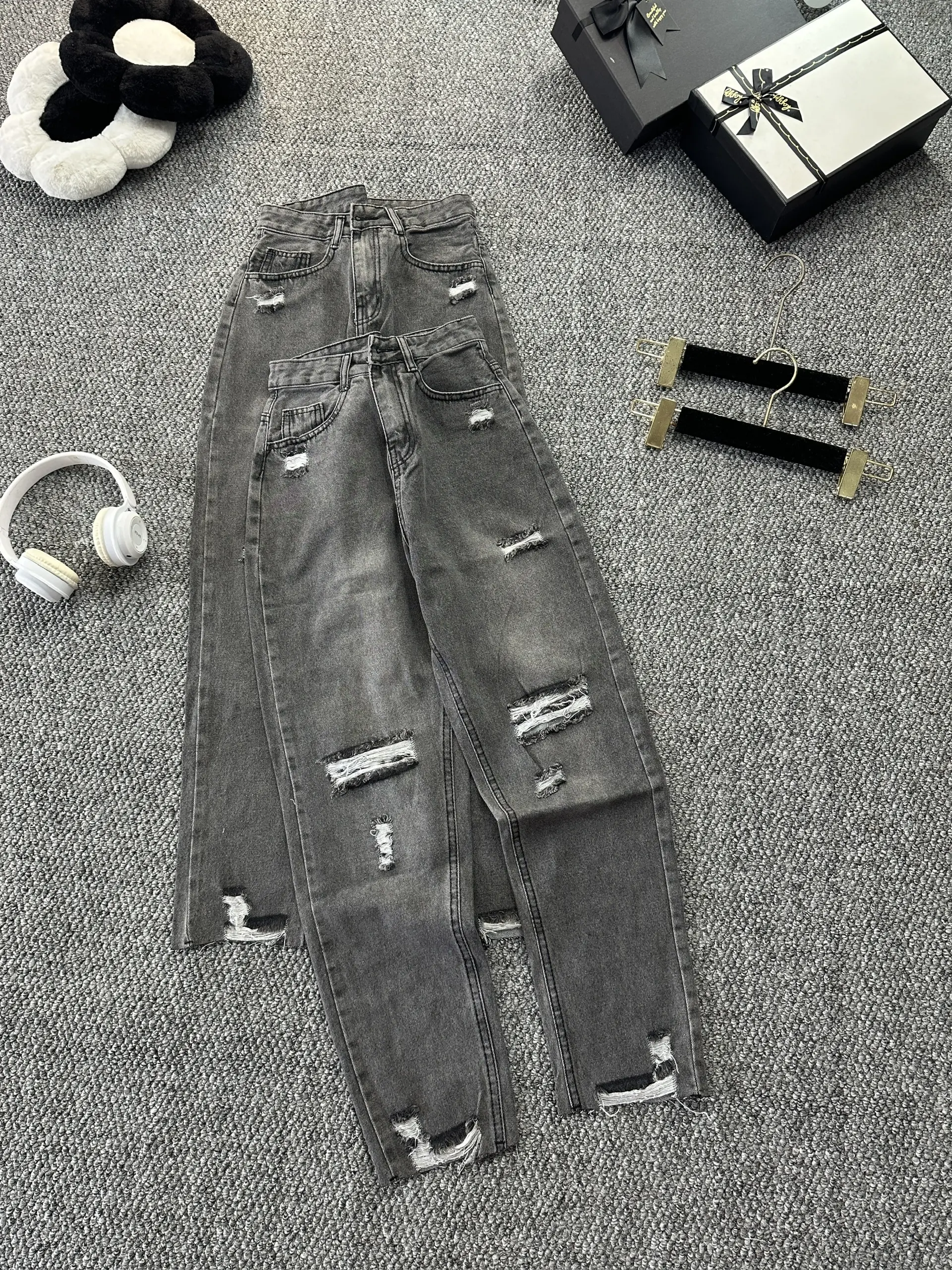 QUẦN JEAN BAGGY RÁCH KIỂU LAI CẮT Nữ Pants Women Denim Có Túi Xám | BigBuy360 - bigbuy360.vn QUẦN JEAN BAGGY RÁCH KIỂU LAI CẮT Nữ Pants Women Denim Có Túi Xám | BigBuy360 - bigbuy360.vn