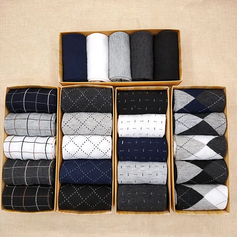 5 Pairs Gift Box Socks for Men Autumn Winter Polyester Cotton Solid Color Mid-Calf Business Men's Socks Simple Casual Men's Cotton Socks Menswear Lingerie