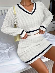 Two-Piece Set Women's Contrast Binding Drop Shoulder Crop Sweater & Skirt Set, Casual Fashion Cozy Knitwear Set for Daily Outdoor Wear, Women Knitwear for Fall & Winter