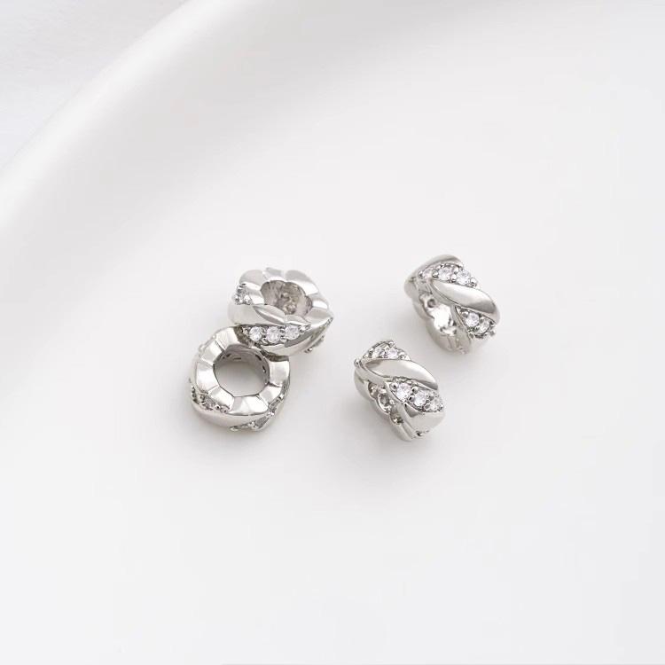 Product Introduction of Phụ Kiện Trang Sức Chuỗi Thủ Công Hạt Specar Cỏ Ba Lá Trái Tim Zircon Bạch Kim Mạ Đồng, Hạt Specar Lỗ Lớn 24