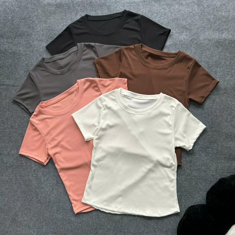 Product Introduction of Áo Thun Bigsize Nữ Tay Ngắn Cổ Tròn Tay Ngắn Chất Tăm Mềm Mịn Trơn Form Basic  - G244 Top Women 27