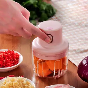 MKC Blender KB010 Fortabel Elektrik Tanpa Kabel/Mini Chopper 100/250ML MKC Blender KB010 Fortabel Elektrik Tanpa Kabel/Mini Chopper 100/250ML